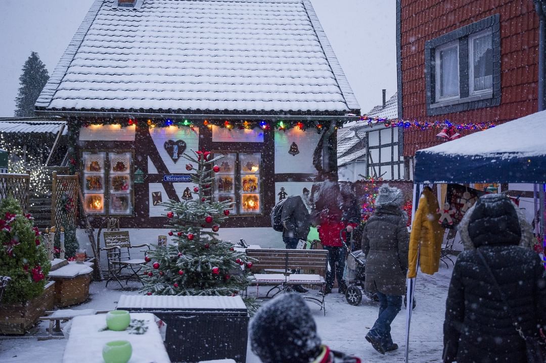 Advent im Hof - Weihnachtshaus