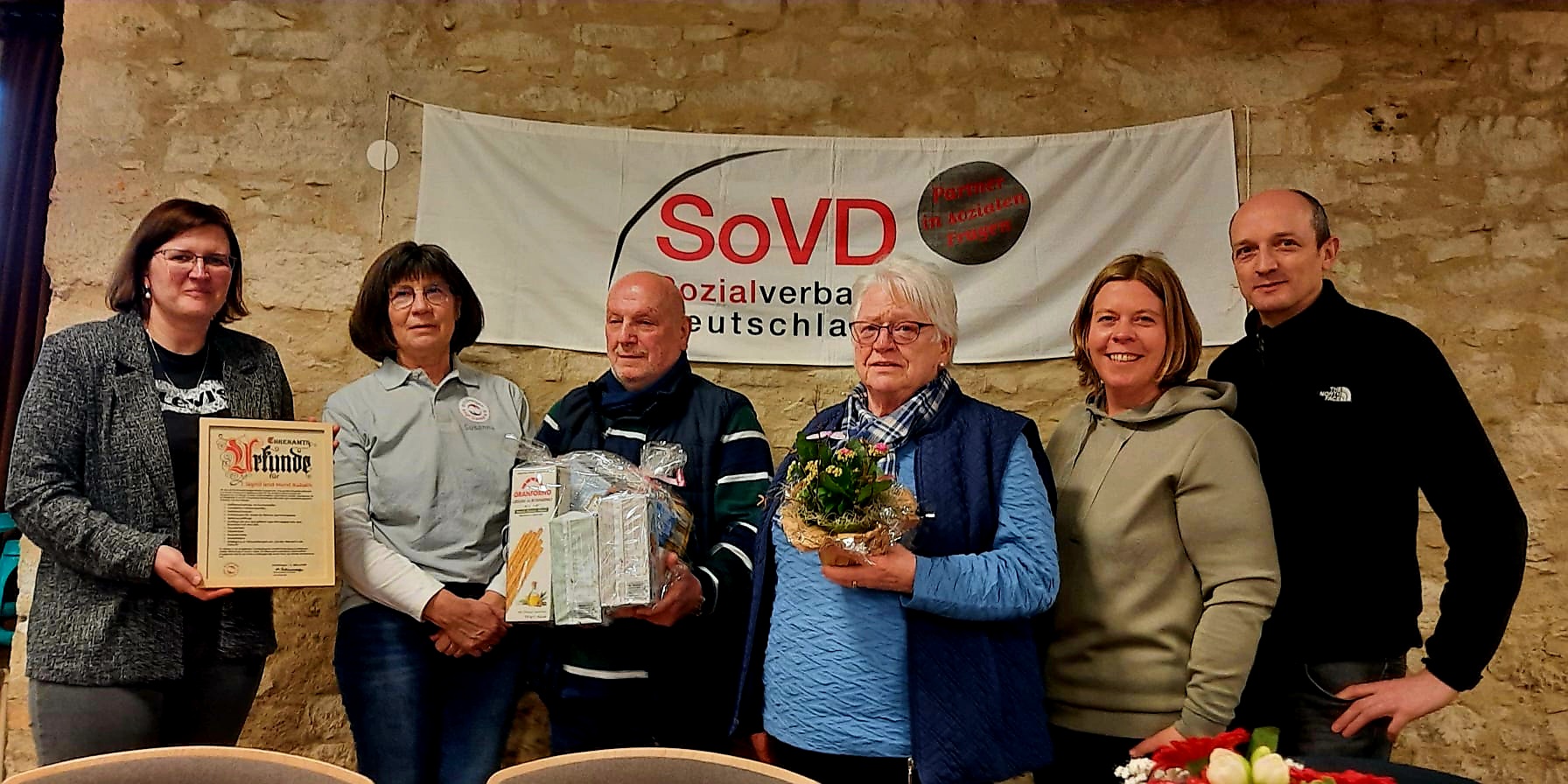 Würdigung des Ehepaars Sigrid und Horst Kubath für ihr<br />
langjähriges soziales Engagement